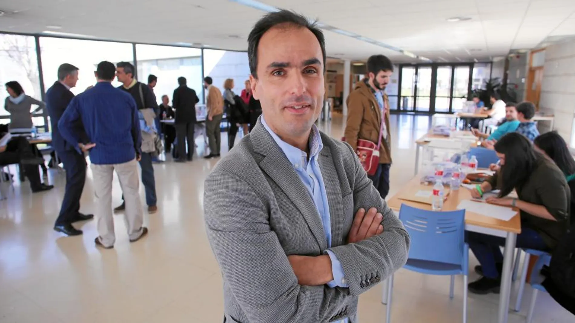 Ramos depositó ayer su voto en el campus de Fuenlabrada de la Universidad Rey Juan Carlos