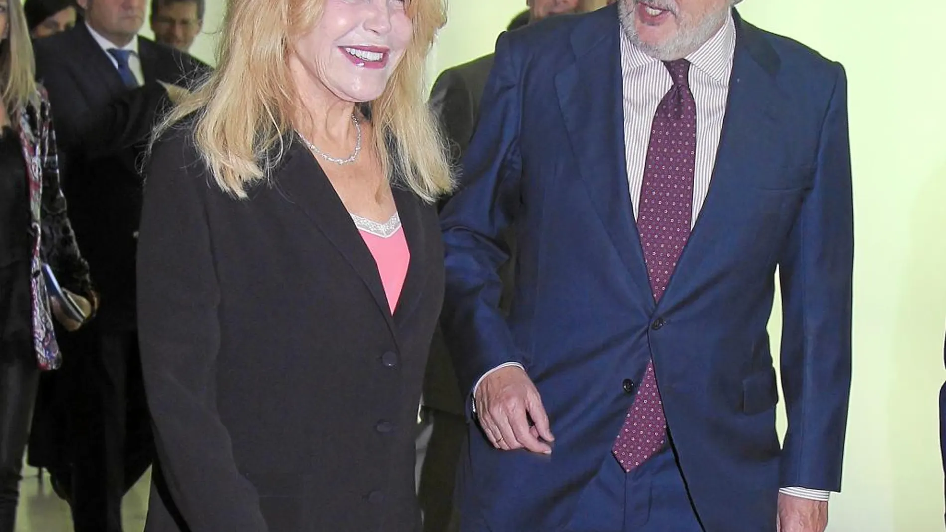 Carmen Thyssen y el ministro de Cultura, en octubre de 2016