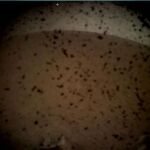 Primera foto tomada por la sonda InSight en Marte.