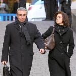 Diego Torres y su esposa, el pasado sábado entrando a los juzgados de Palma