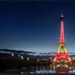  La imagen de la Torre Eiffel iluminada con los colores de la bandera de España... es falsa