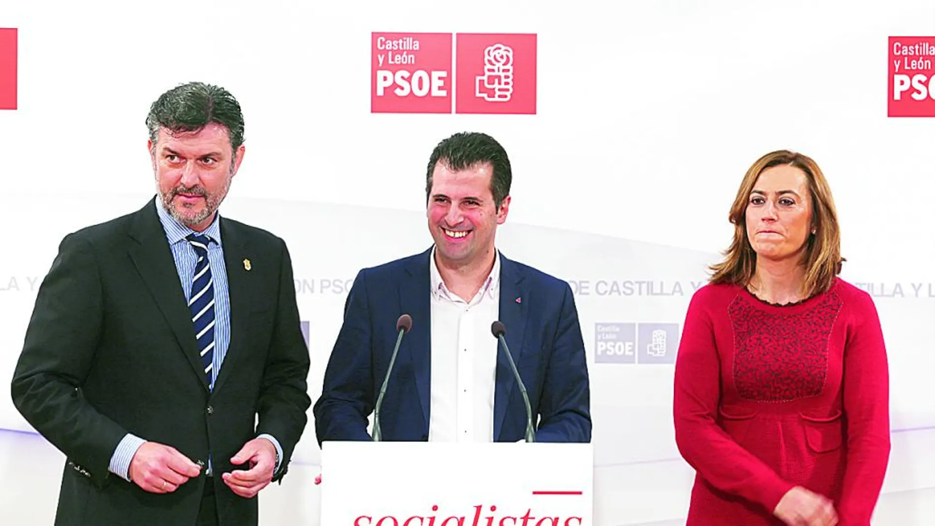 Luis Tudanca comparece ante los medios de comunicación junto a José Luis Vázquez y Virginia Barcones