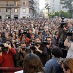 Miles de personas han participado hoy en la concentración que el dia 3 de cada mes convoca la "Asociación de Víctimas del Metro del 3 de Julio"