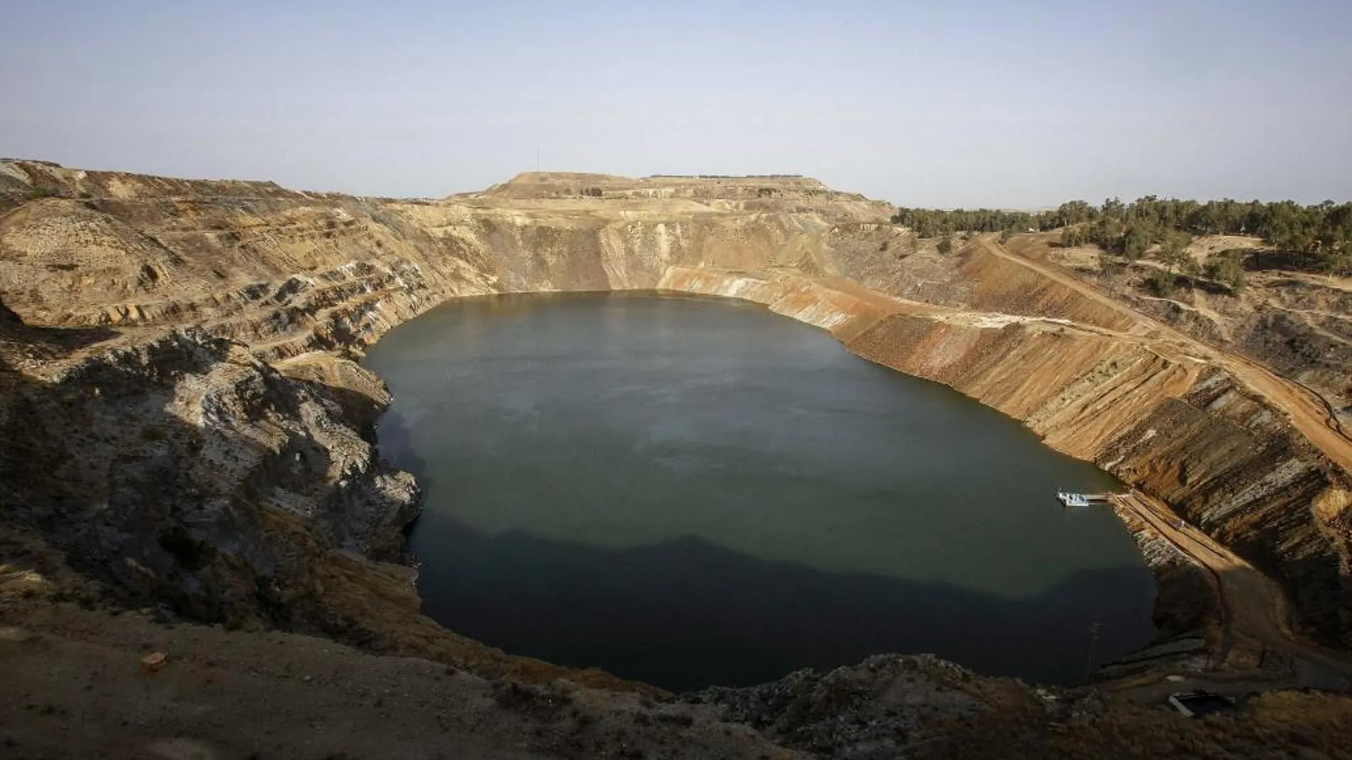 Vista de la mina sevillana de Aznalcóllar, reabierta recientemente con polémica