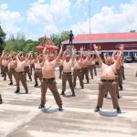 Policías tailandeses se someten a un programa de ejercicios para bajar de peso / Thaipolicenews.com