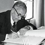 En 1938 la Delegación del Estado para la Recuperación de Documentos del régimen incautó libros y documentos al geógrafo Gonzalo de Reparaz