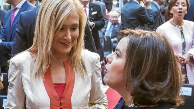 Sáenz de Santamaría y Cristina Cifuentes, el pasado 2 de mayo