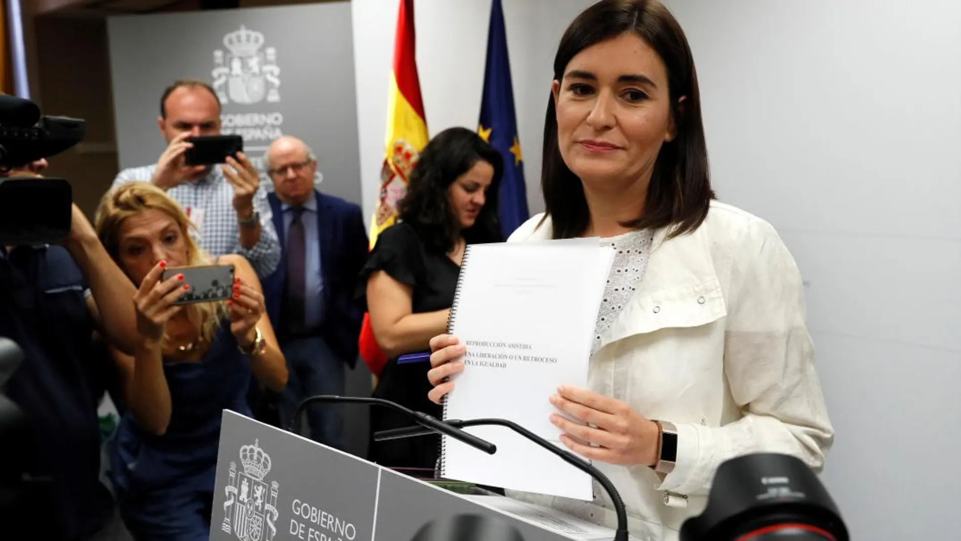 La ministra de Sanidad, Consumo y Bienestar Social, Carmen Montón. Foto: Efe