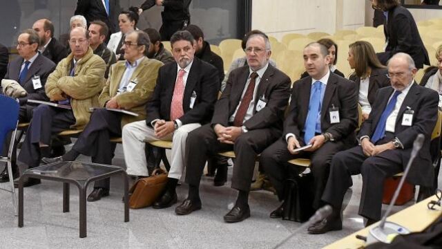 El ex presidente de Afinsa, Juan Antonio Cano, ayer, durante la primera sesión del juicio por la supuesta estafa
