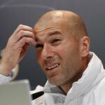 El entrenador del Real Madrid, Zinedine Zidane, durante la rueda de prensa.