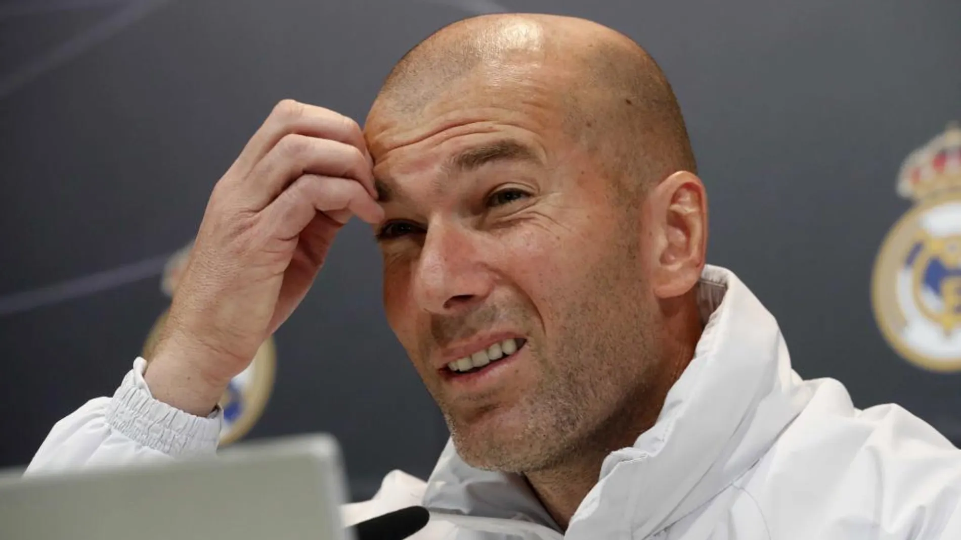 El entrenador del Real Madrid, Zinedine Zidane, durante la rueda de prensa.