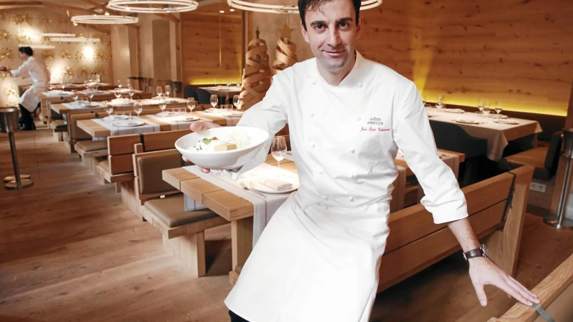 José Luis Esteban, chef de La bien aparecida, el nuevo espacio creado por Paco Quirós con el nombre de la patrona de Cantabria, donde no faltan las anchoas de Santoña