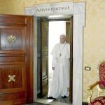 El Papa Francisco, en el acto de bienvenida al presidente de Suiza, Alain Berset