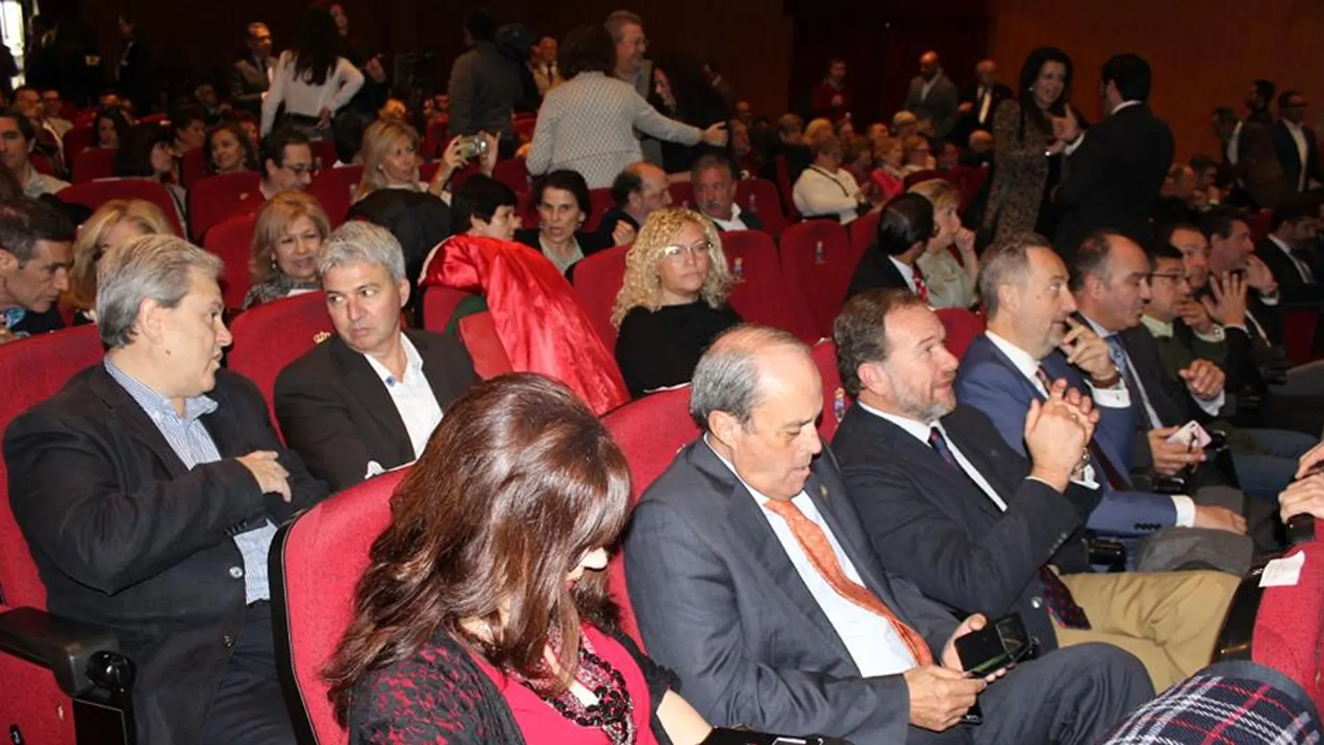 Pedro Escalante (1º por la izda.) y Francis Martín (5º en la primera fila)