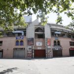 Los locales de copas de la plaza de toros de La Cubierta de Leganés han vuelto a ser conflictivos. El último incidente surgió cuando dos parejas comenzaron a discutir con un grupo de gente dentro de uno de los locales latinos de la zona