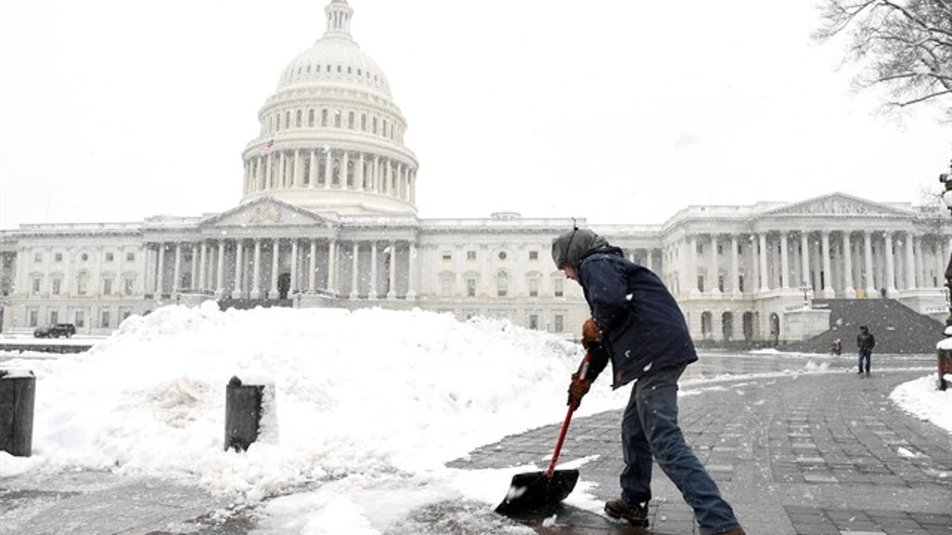 Washington es de las ciudad más afectadas en EEUU por la tormenta de nieve / Reuters