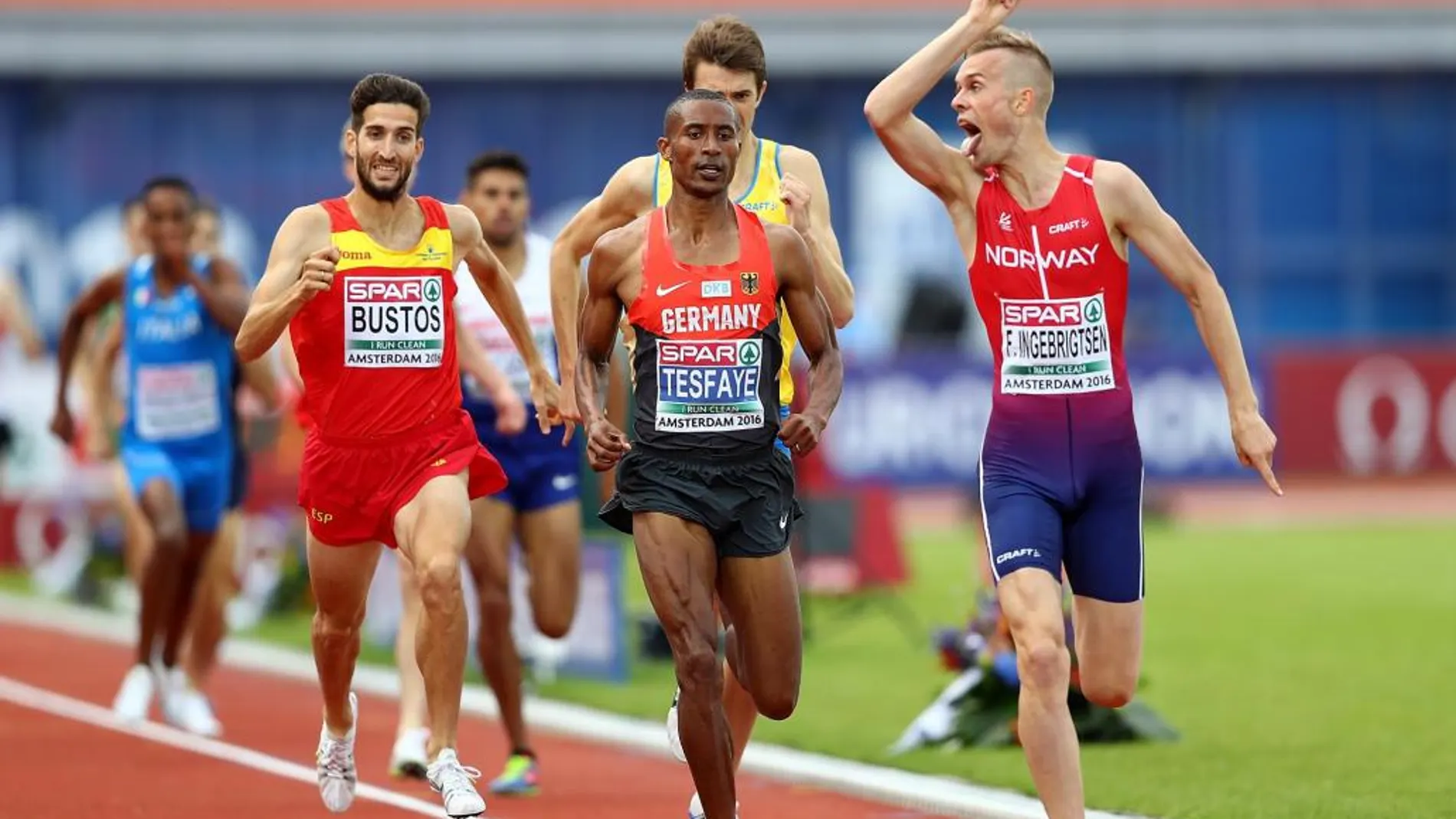 Un momento de la carrera de 1.500 metros en Amsterdam.