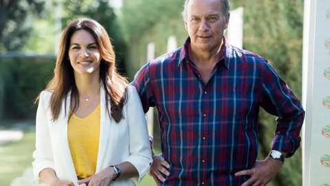 El presentador y cantante Bertín Osborne y Fabiola Martínez / Foto: Gtres
