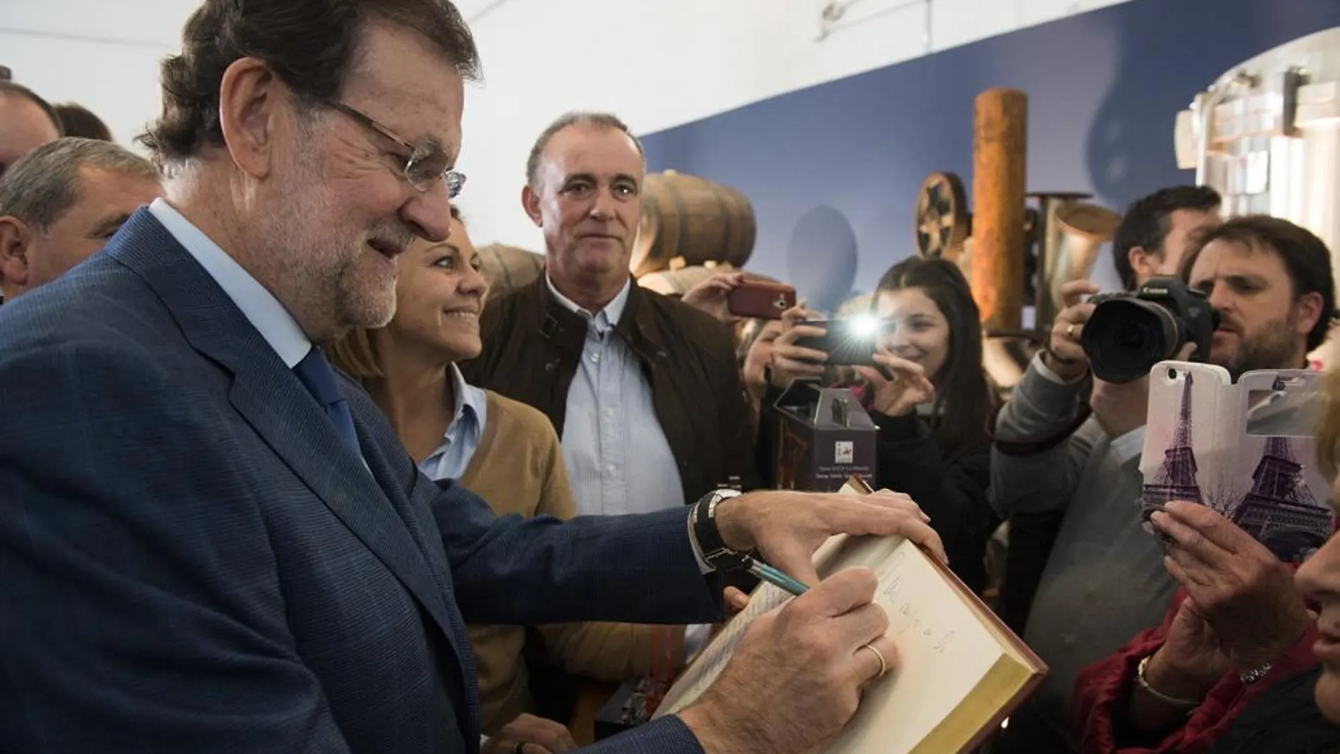 Rajoy trasladará a Hollande «proporcionalidad» en la ayuda a Francia