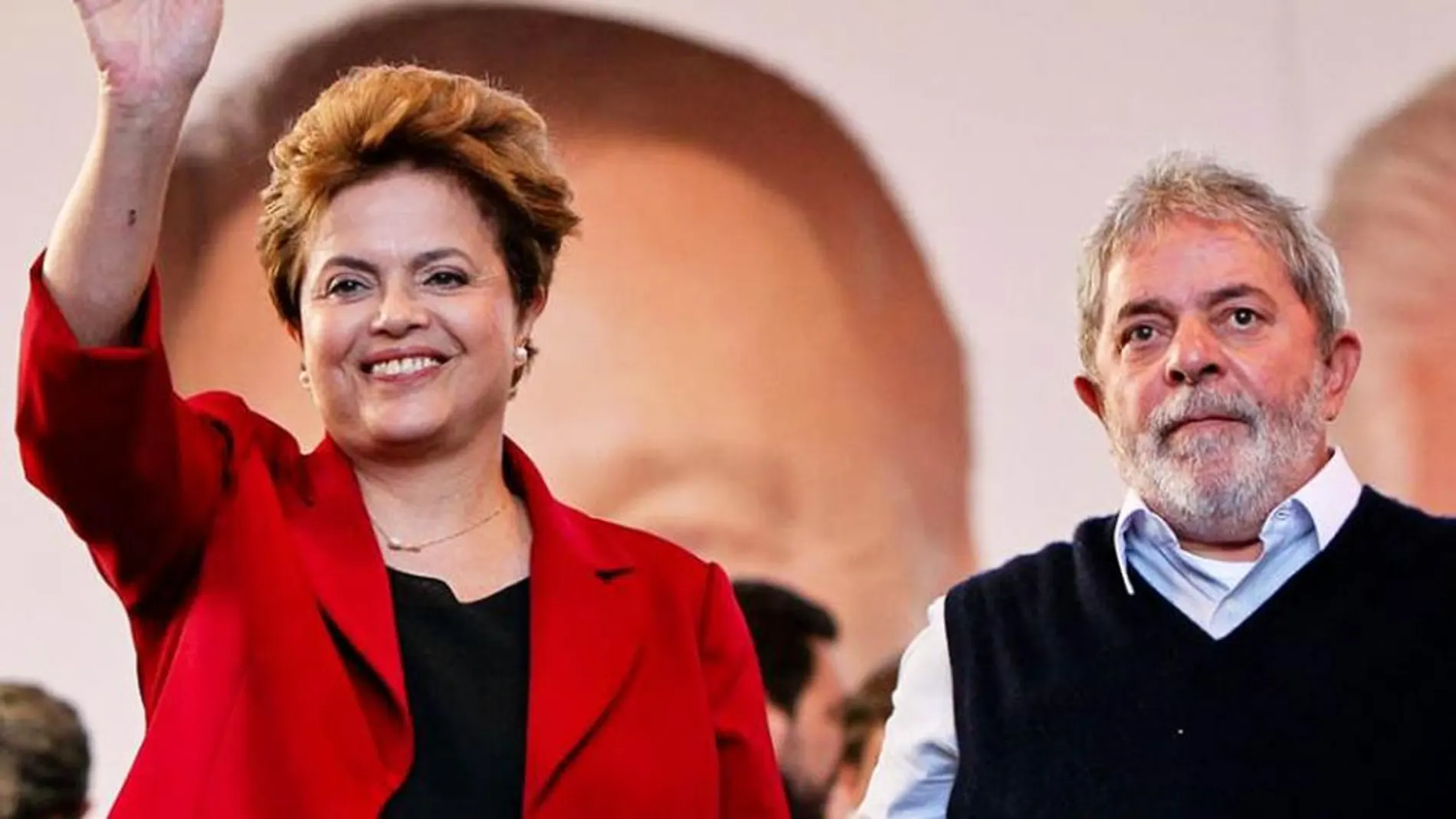 El Fiscal pide investigar a Dilma, Lula y cinco ministros por el caso Oderbrecht