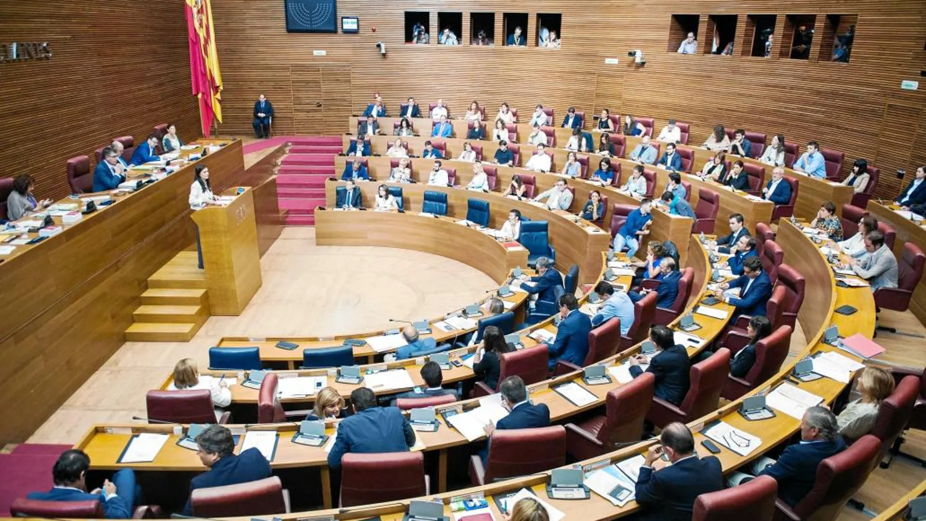 Les Corts celebraron el miércoles el primer pleno del periodo de sesiones