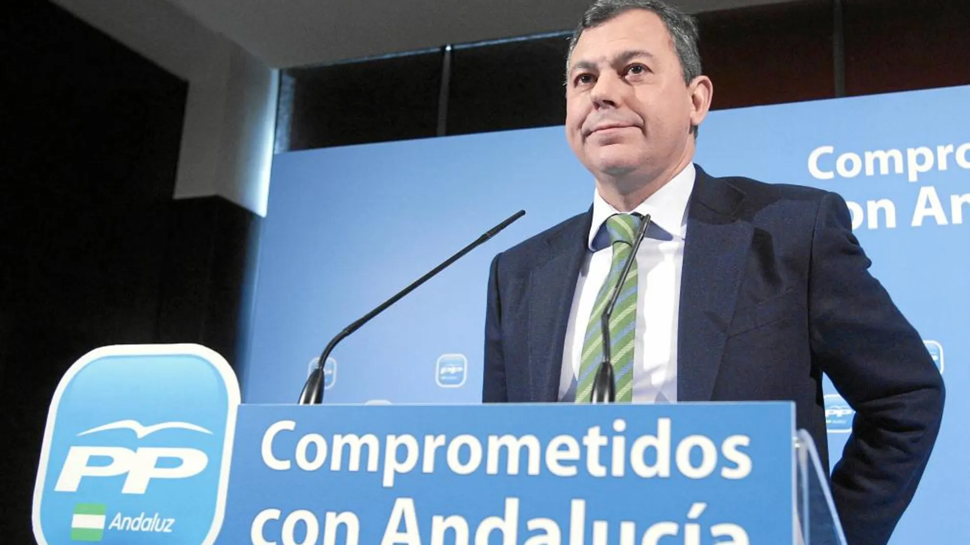 José Luis Sanz es alcalde de Tomares y secretario general del PP-A