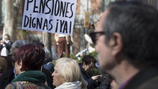 Los pensionistas se manifestaron el pasado otoño por las pensiones dignas/Luis Díaz