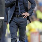 Zidane ganó la partida al Cholo, pensativo en la imagen de abajo.