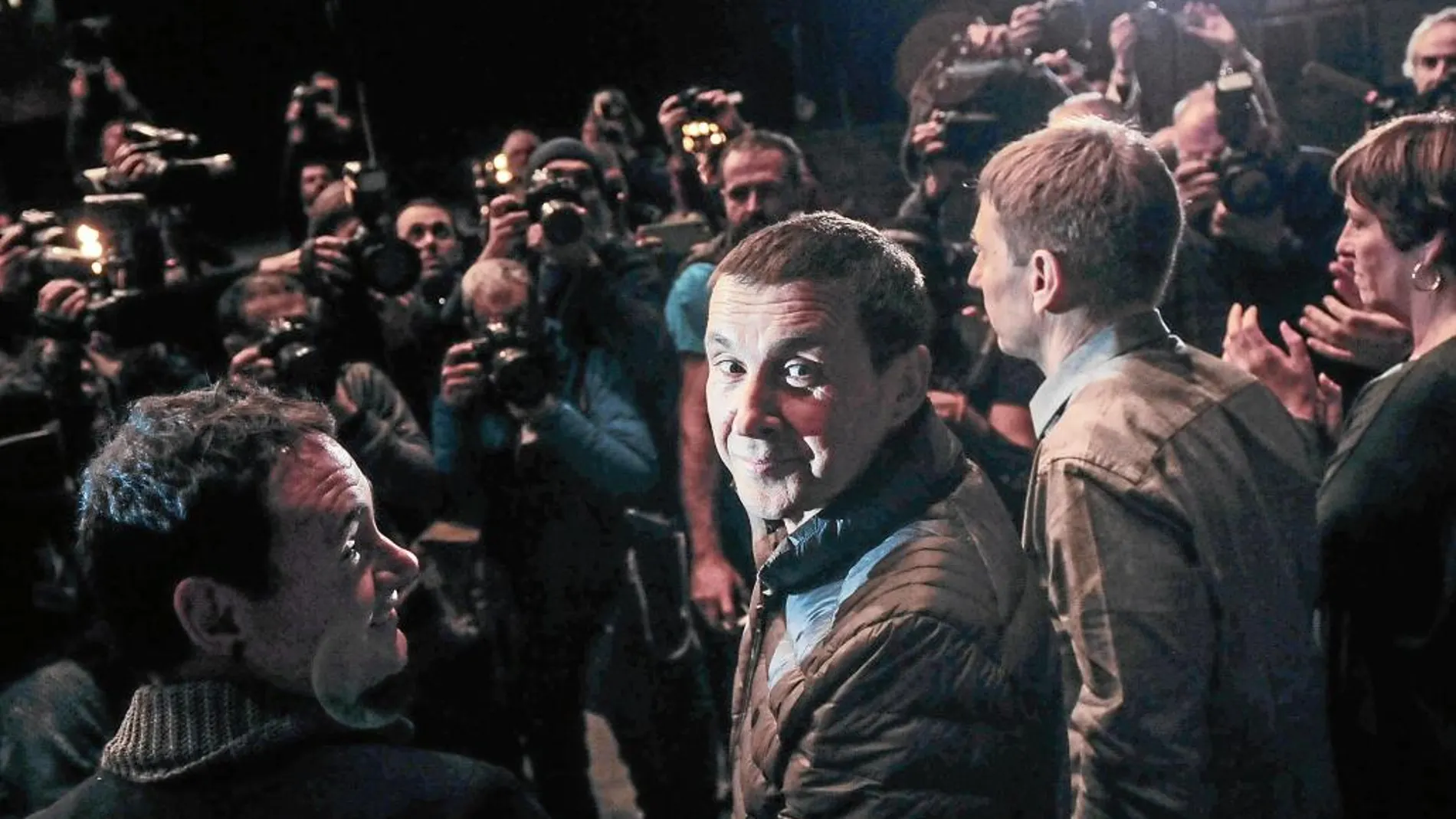 Arnaldo Otegi, ayer en un momento del acto multitudinario en el velódromo de Anoeta