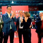 El presidente Pedro Sánchez junto a Miquel Iceta, Meritxell Batet, Jaume Collboni y Fèlix Ballesteros ayer en Tarragona
