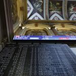 Paneles de la bolsa de Madrid