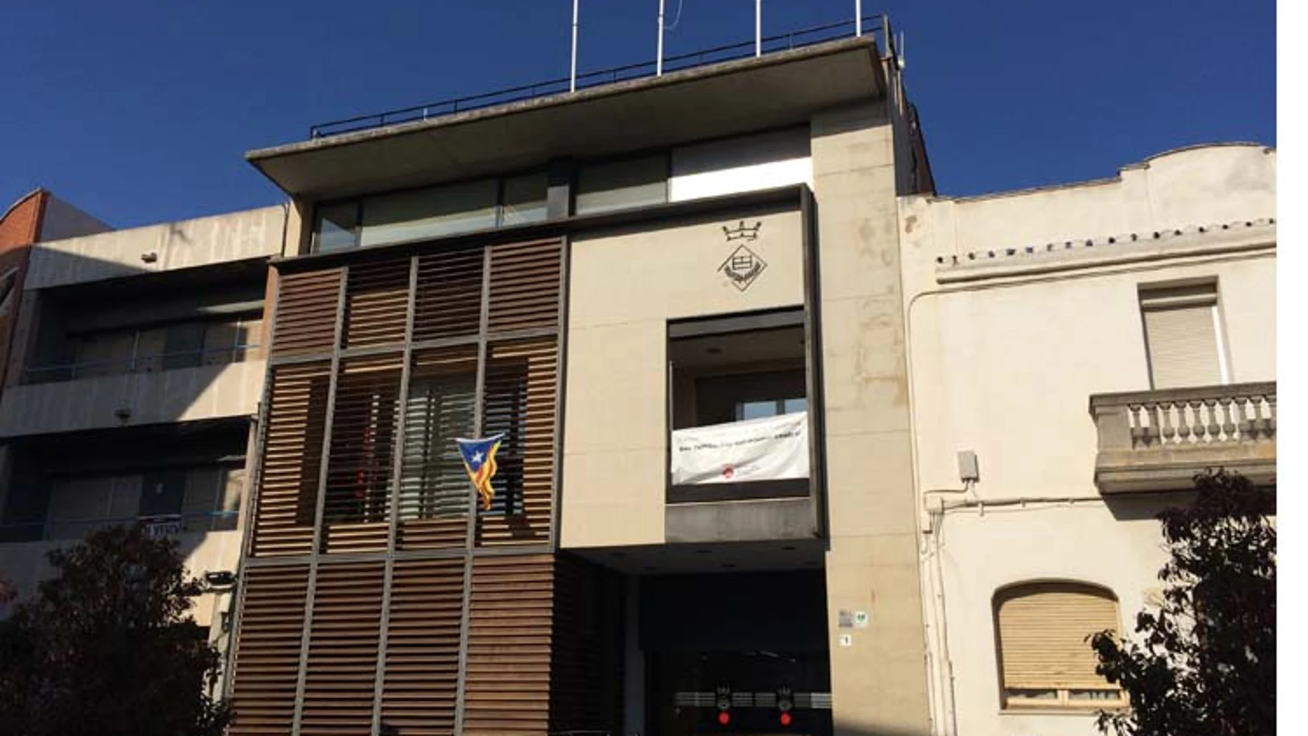 La Guardia Civil entra en el Ayuntamiento de Sant Quirze por el «Caso 3%»
