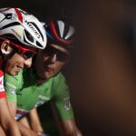 El italiano del equipo Astana, Fabio Aru (i) y el español del equipo Katusha, Joaquim "Purito"Rodríguez
