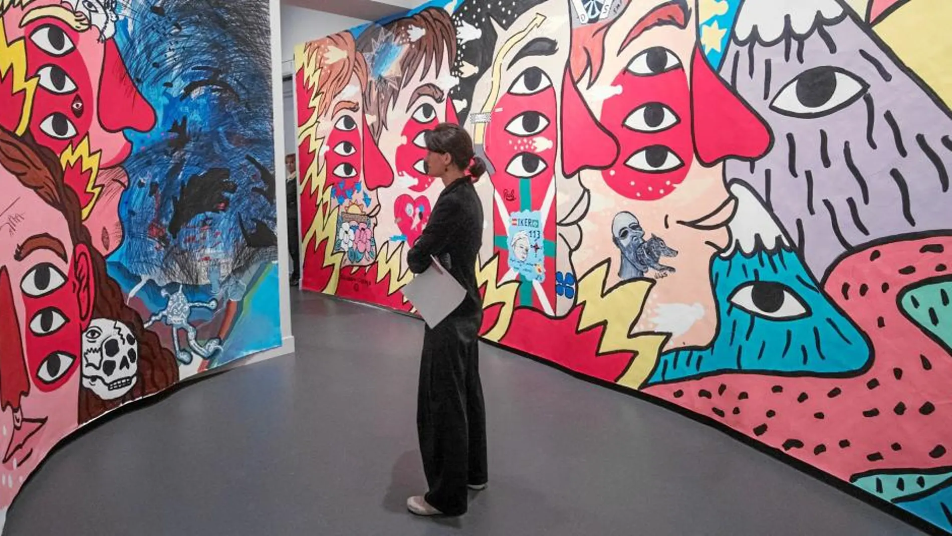 Un gran mural de Ricardo Cavolo concluye una exposición en la que los internos dialogan con los maestros del arte contemporáneo