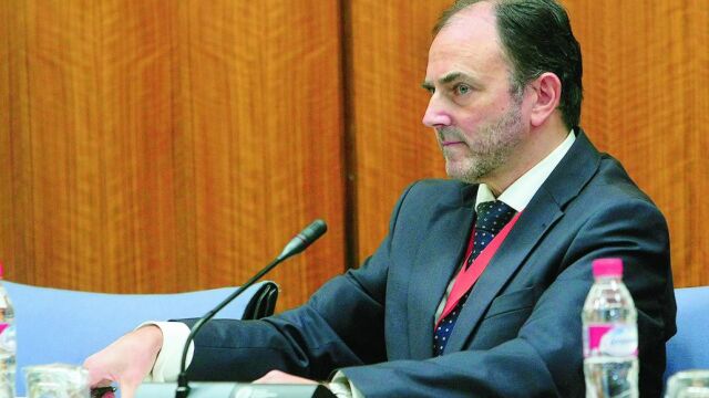 En la tarde de ayer le tocó el turno al ex interventor general de la Junta Adolfo García