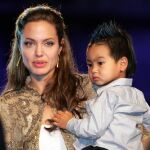 Angelina Jolie con su hijo Maddox