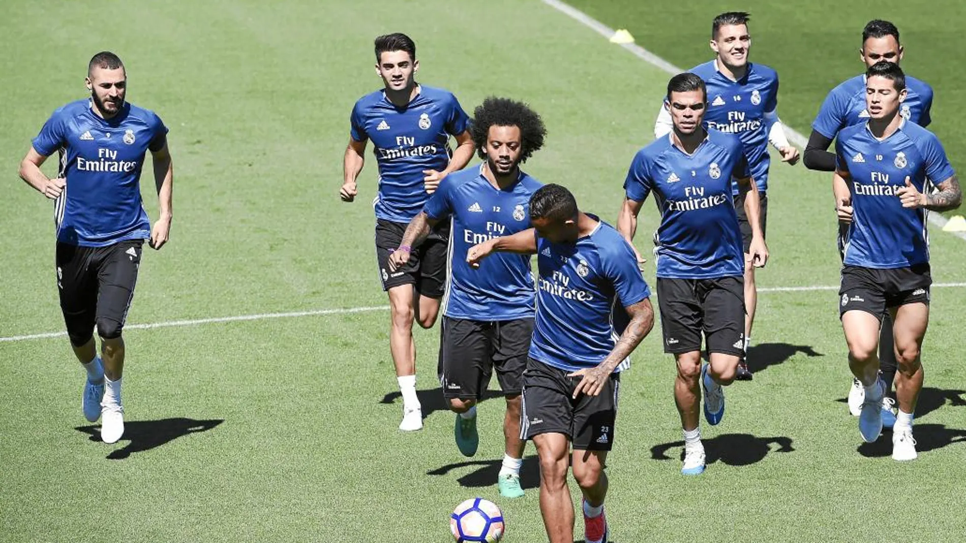 El Madrid se entrenó ayer en Valdebebas con el objetivo de ganar hoy en Málaga