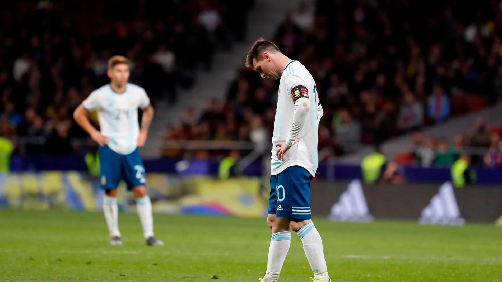 El delantero de Argentina Leo Messi durante el encuentro amistoso que Argentina y Venezuela disputan esta noche en el estadio Wanda Metropolitano / Efe