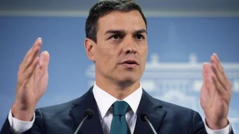 Sánchez se reunirá con Iglesias el martes para «sacar al PP del Gobierno»