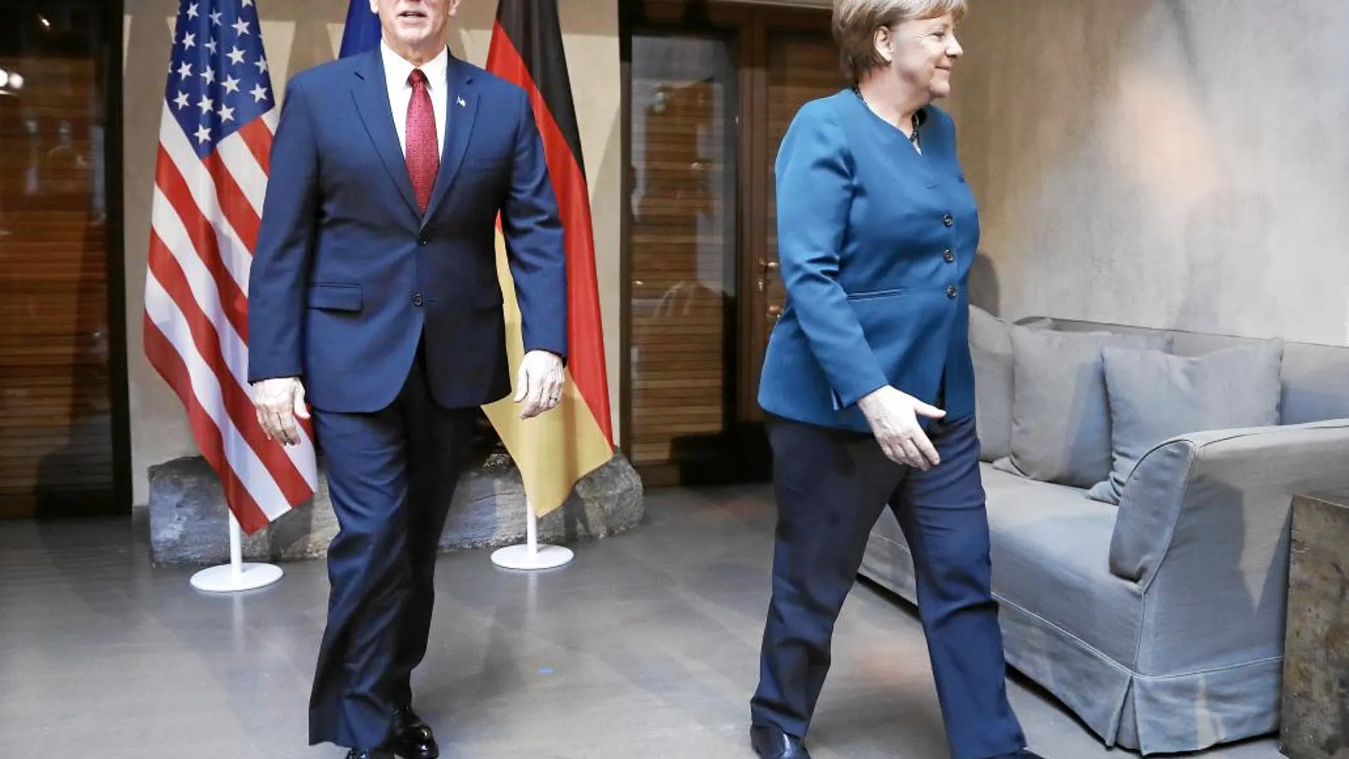 El vicepresidente de EE UU y la canciller alemana mantuvieron ayer un encuentro bilateral en el marco de la cumbre de seguridad de Múnich