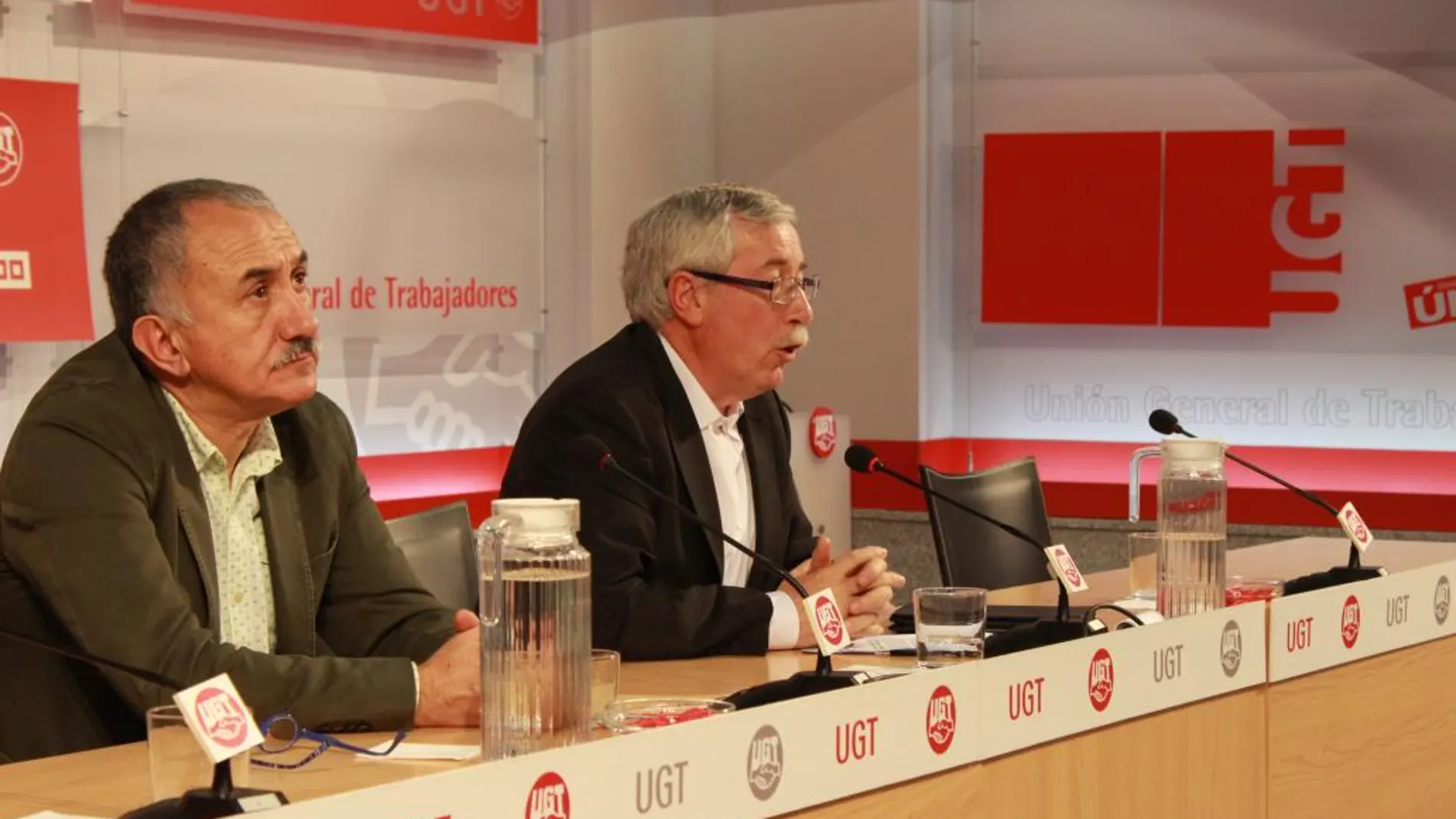 Los secretarios generales de CCOO, Ignacio Fernández Toxo, y de UGT, Pepe Álvarez