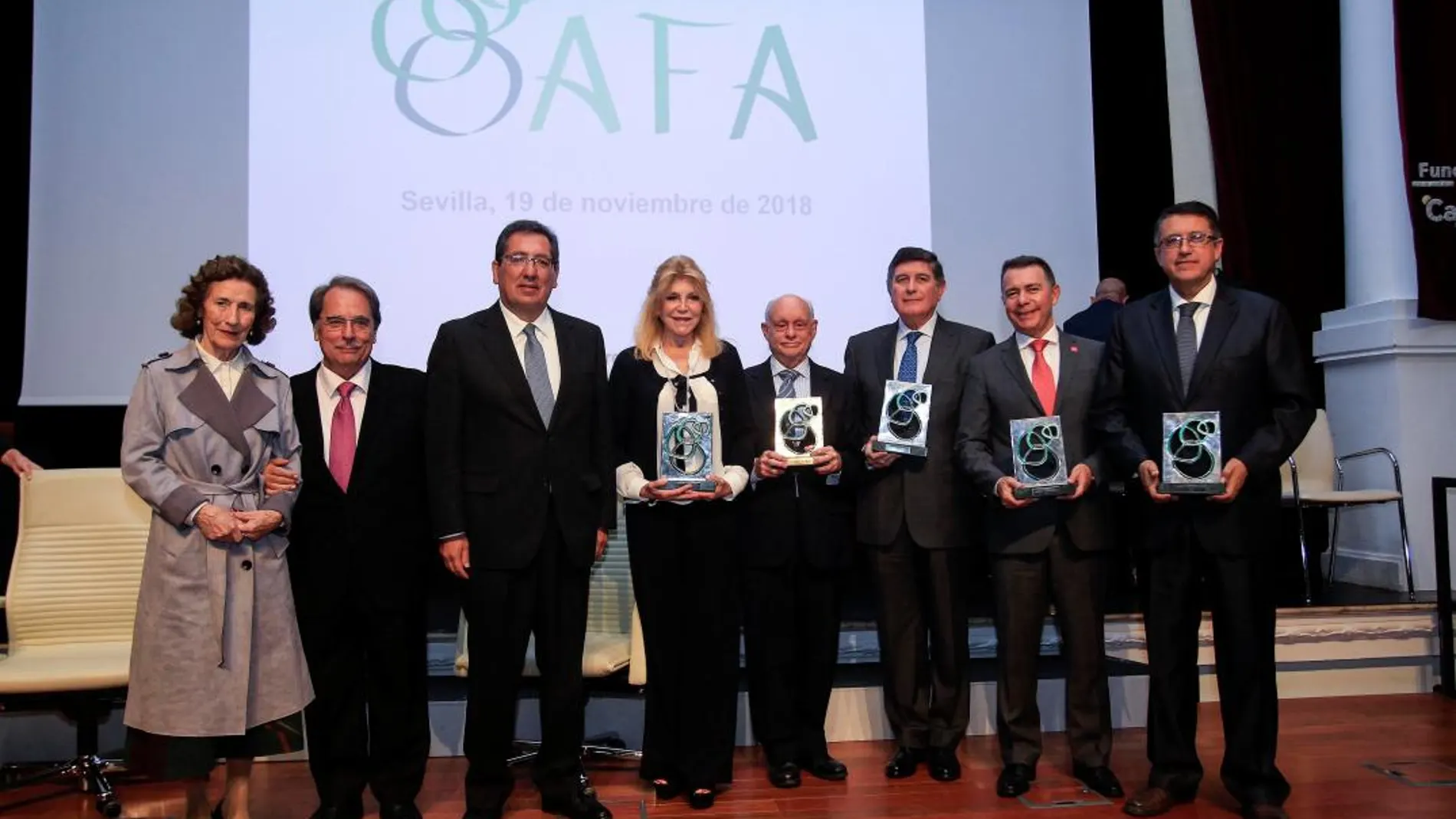 Los premiados, ayer en la Fundación Cajasol / Foto: Manuel Olmedo