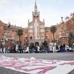 Los trabajadores del Hospital de Sant Pau de Barcelona protagonizaron jornadas de protesta en diciembre pasado contra los recortes y las presuntas irregularidades que investiga ahora la Justicia