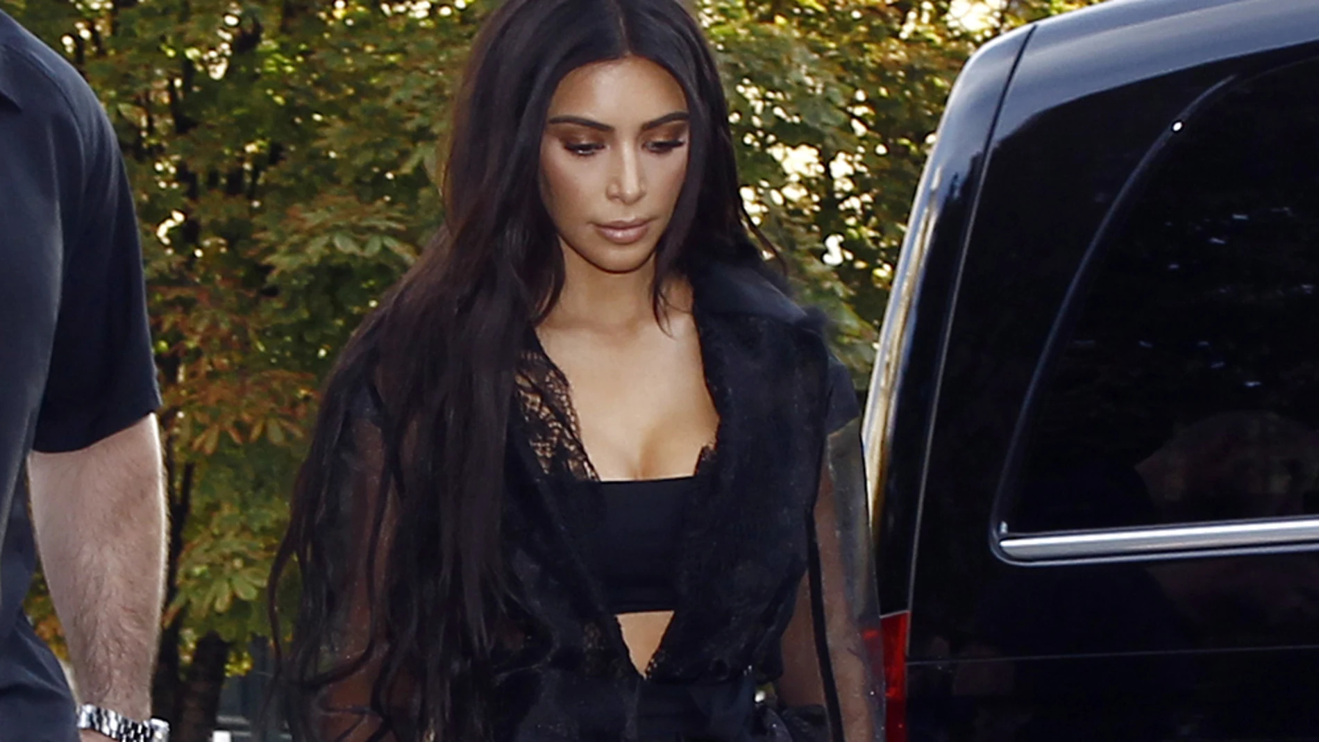 Kim Kardashian asegura que los ladrones que la asaltaron en París eran ‘unos principiantes