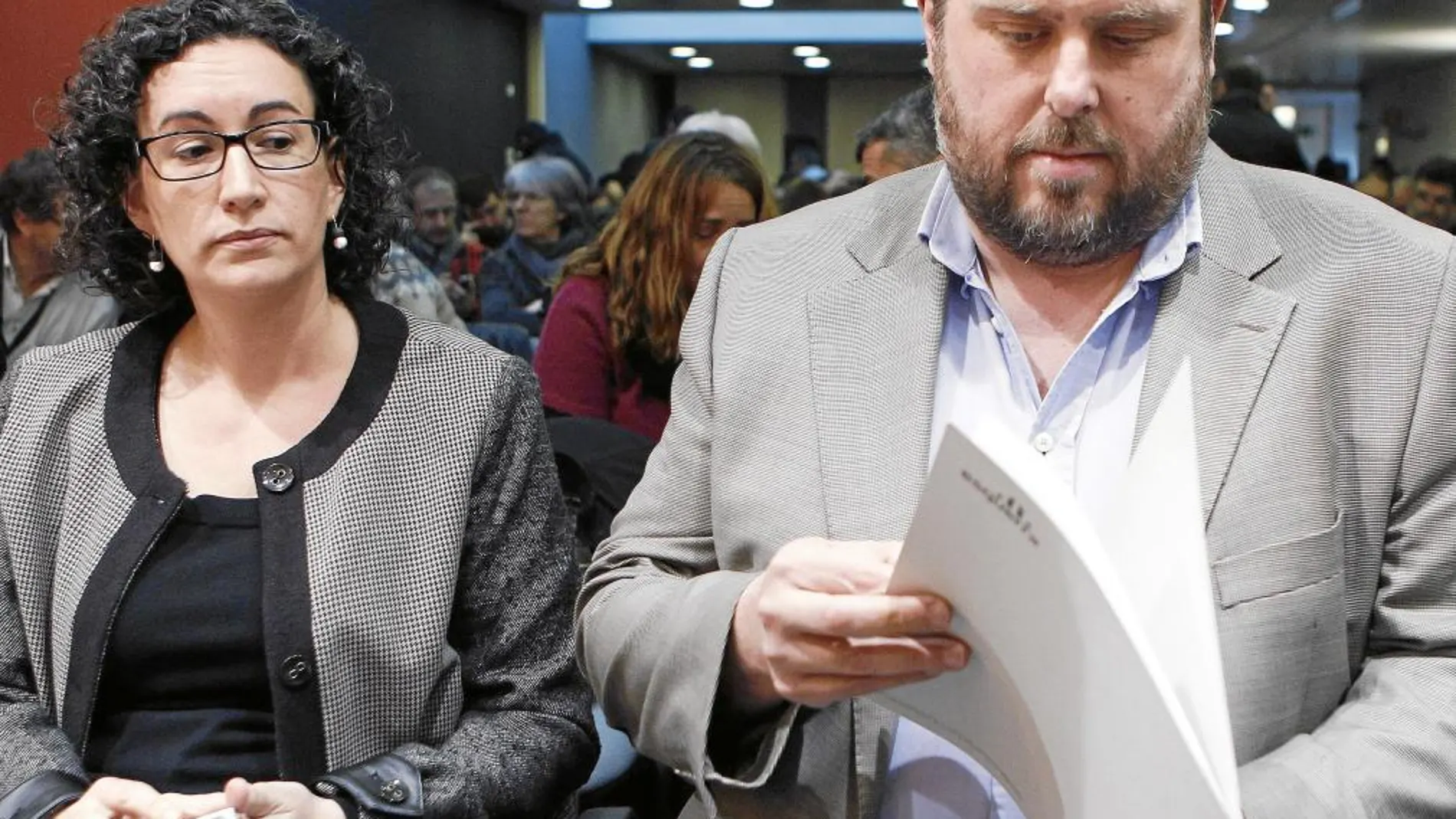 Marta Rovira y Oriol Junqueras en el consejo nacional del partido