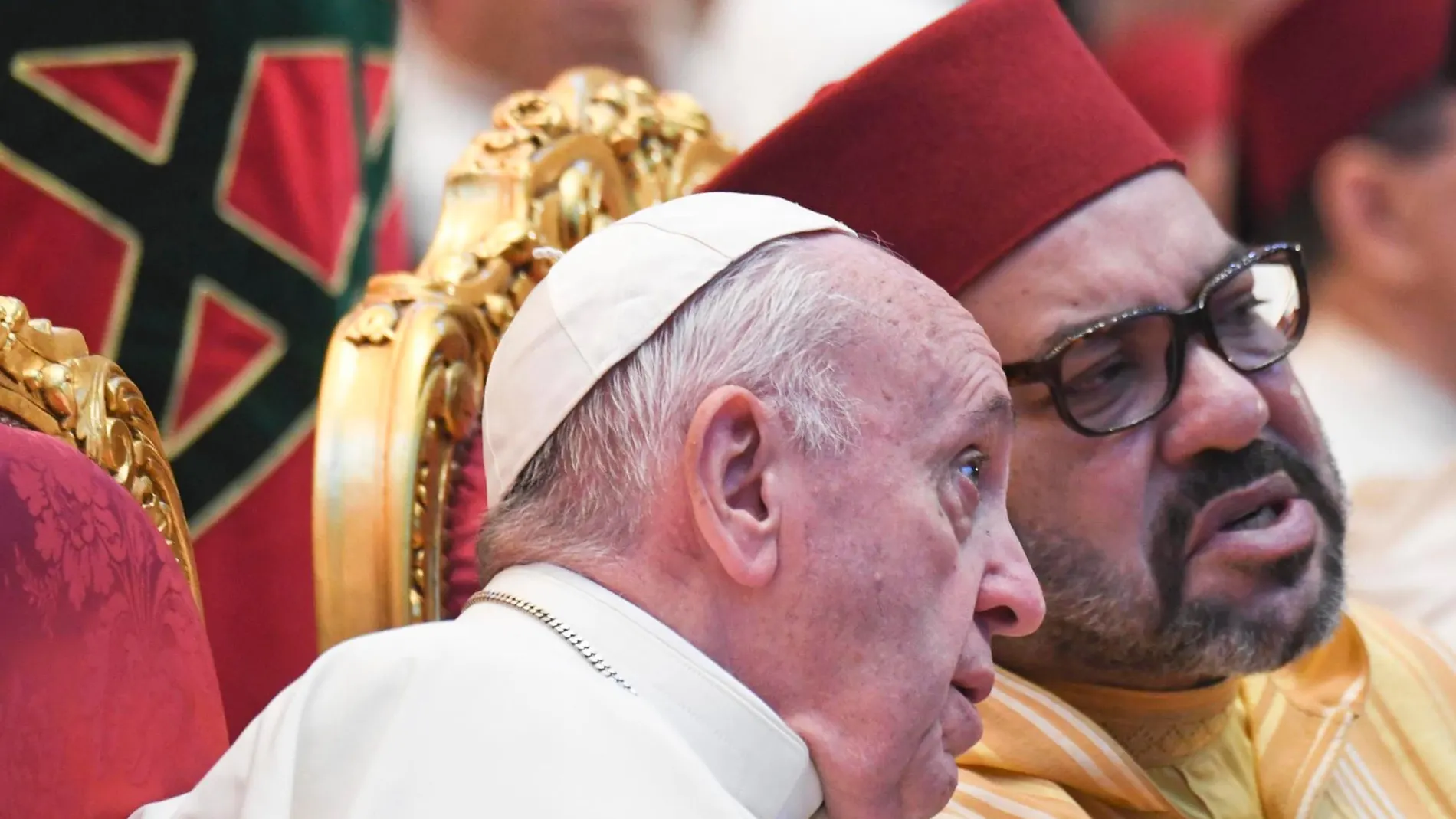El Papa Francisco junto al rey de Marruecos Mohamed VI en Rabat. EFE/EPA/CIRO FUSCO