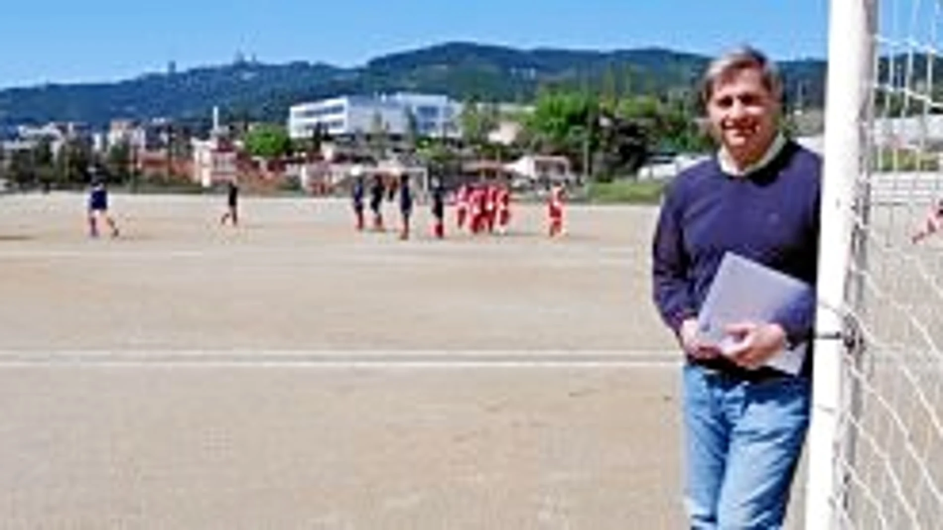 El líder municipal del PP, Alberto Fernández, apuesta por el deporte