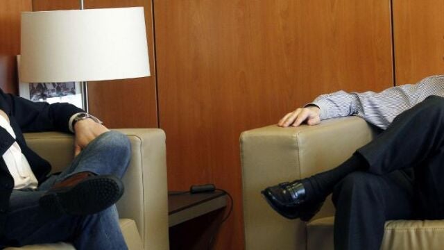 Alfredo Pérez Rubalcaba y Pachi Vázquez en la reunión mantenida en marzo para cerrar un acuerdo sobre las primerias, ahora roto.