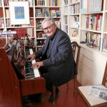 José María Vitier: «Cuba sigue siendo un país con la presión de sobrevivir»