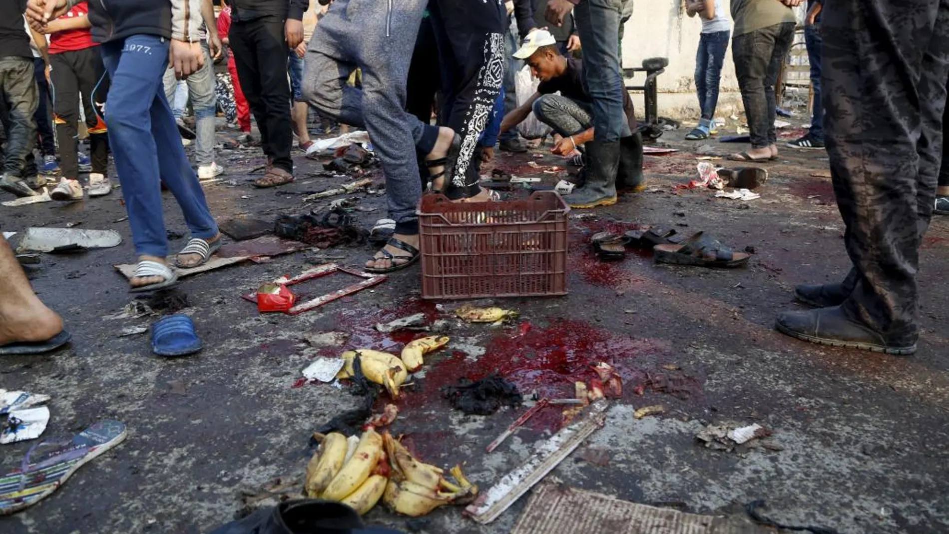 La sangre de las víctimas cubre las calles del mercado